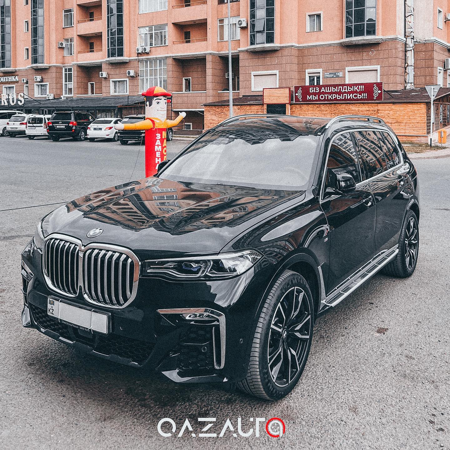 BMW X7 G07 on russification